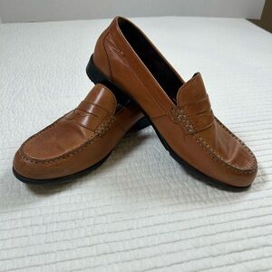 Men’s Rockport Tan Leather Slip-On Loafers. Size 9.5W